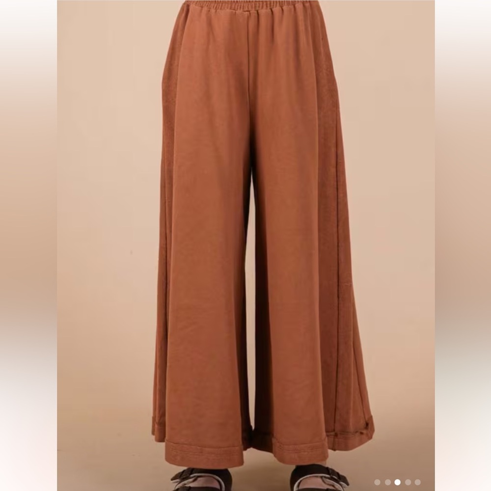 Wide Leg Casual Pants And Top Set in Mocha - Picture 4 of 8